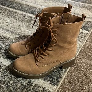 Zip up ankle boots -Target SZ 7 like new only worn a couple times